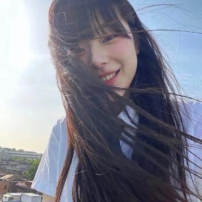 总之就是非常可爱～制服～